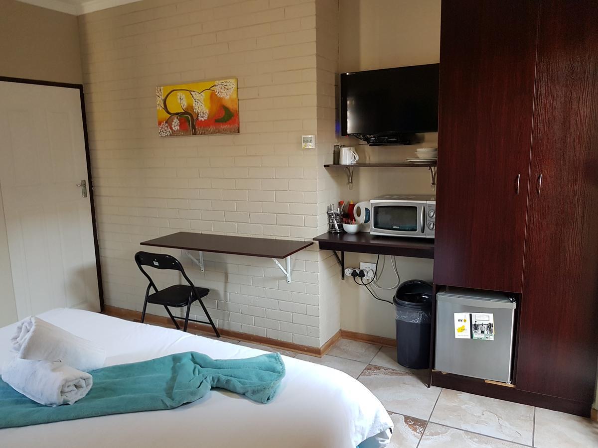 Mckala Guesthouse Kimberley Zewnętrze zdjęcie