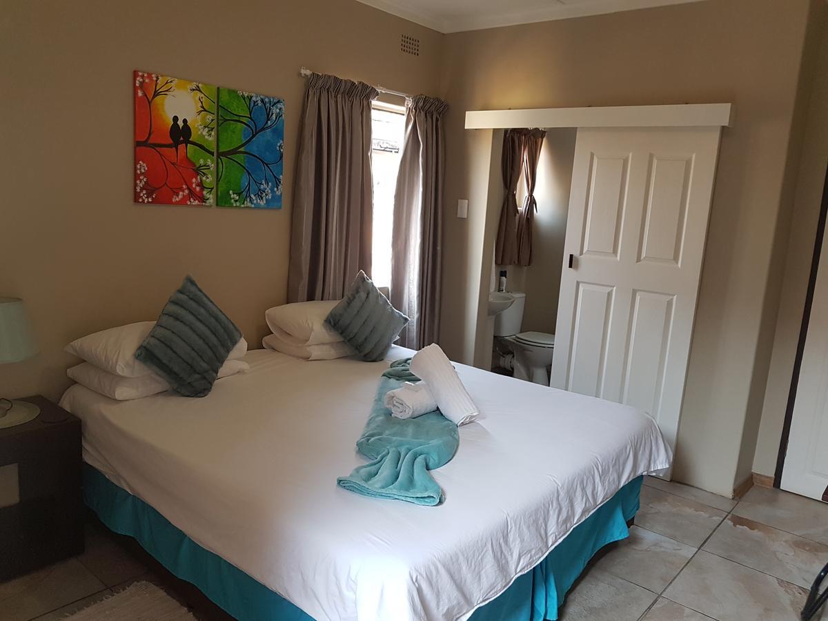 Mckala Guesthouse Kimberley Zewnętrze zdjęcie